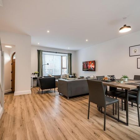 Windsor Drive Townhouse Apartment เบลฟาสต์ ภายนอก รูปภาพ