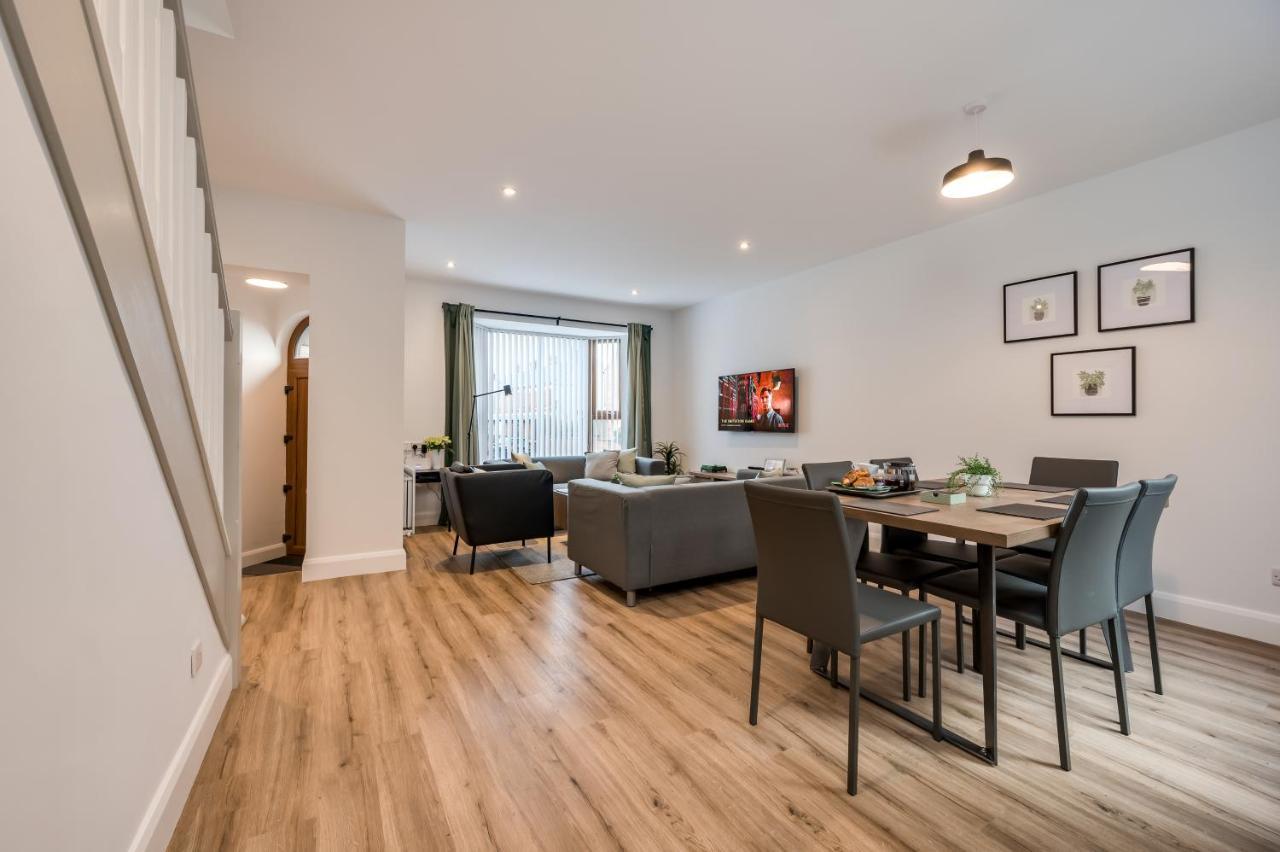 Windsor Drive Townhouse Apartment เบลฟาสต์ ภายนอก รูปภาพ